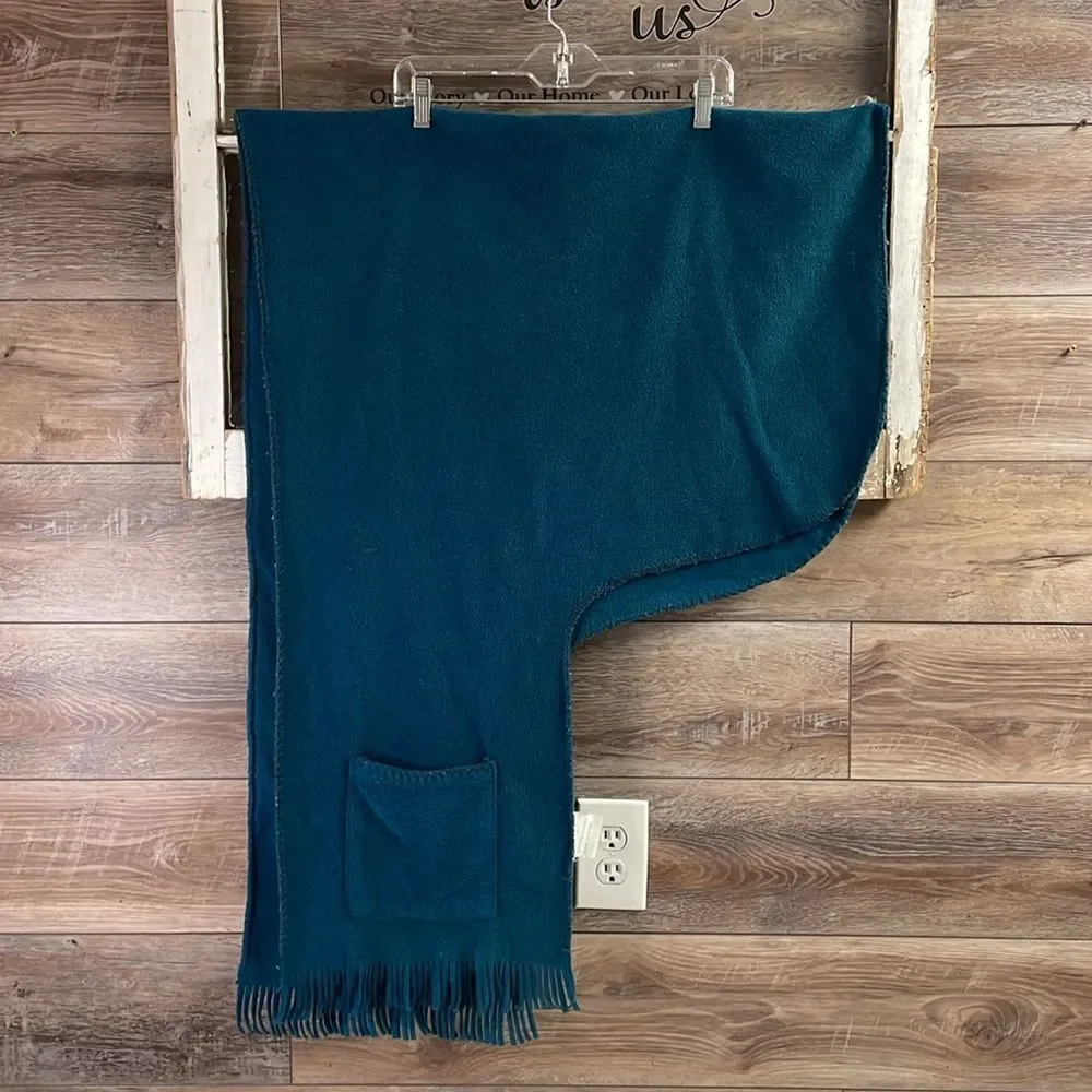 DR LEONARDS Ladies Vintage Fleece Pocket Shawl Fringed Wrap Turquoise 76”W 26”L